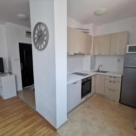 דירה One-bedroom In פומורי