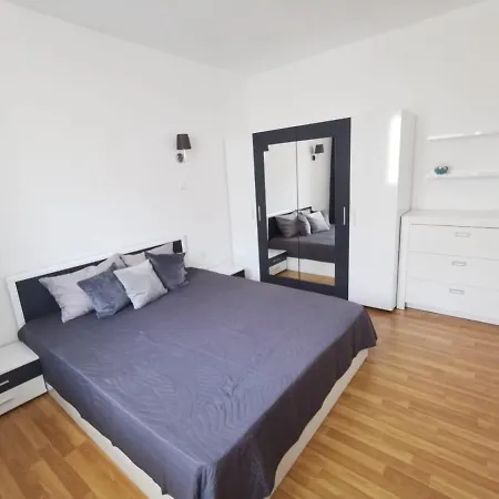 아파트 One-bedroom In 포마리