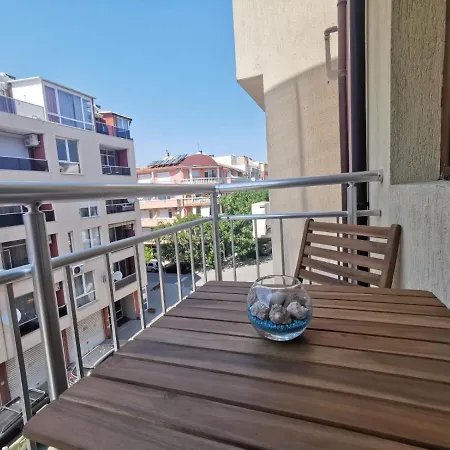 One-bedroom In 아파트 *